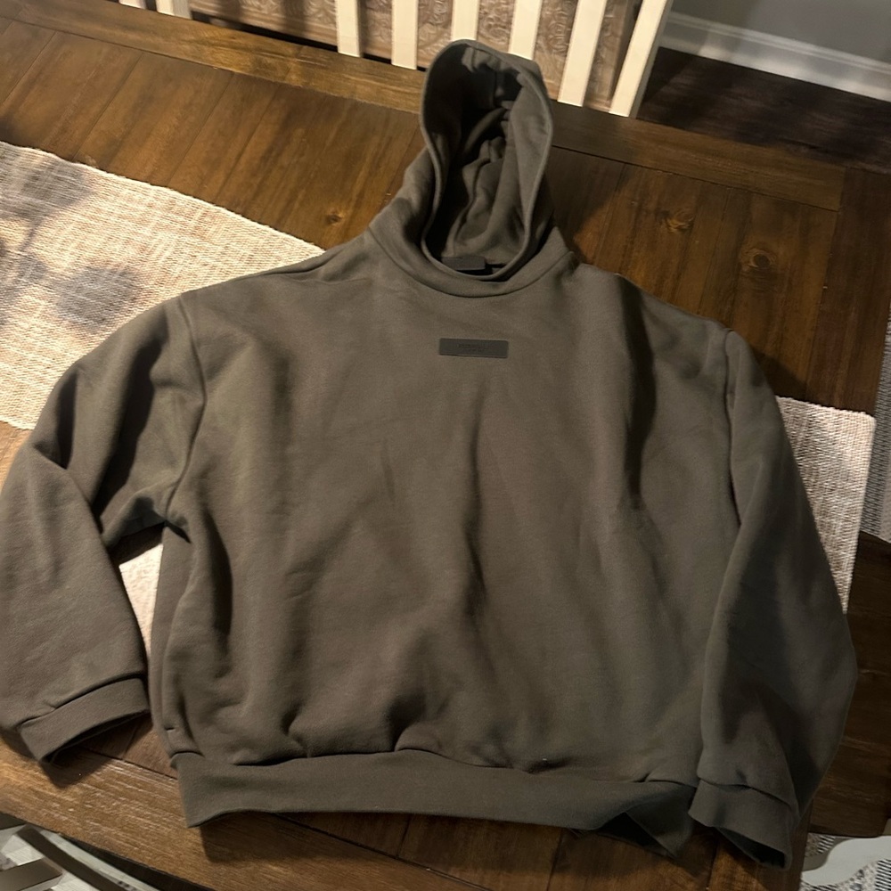 Men’s Essentials Small Hoodie NWT